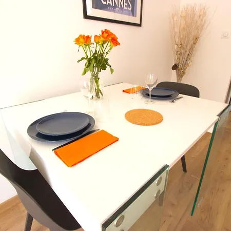 Croisette - 4 Personnes - Vue Cannes